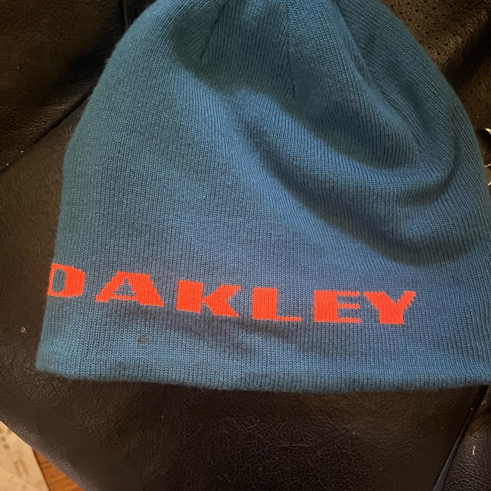 Oakley beanie